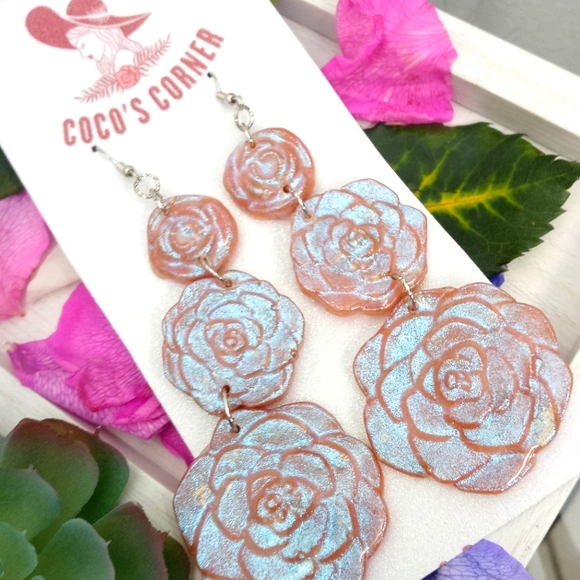 Color shifting rose dangle earrings - Picture 2 of 10